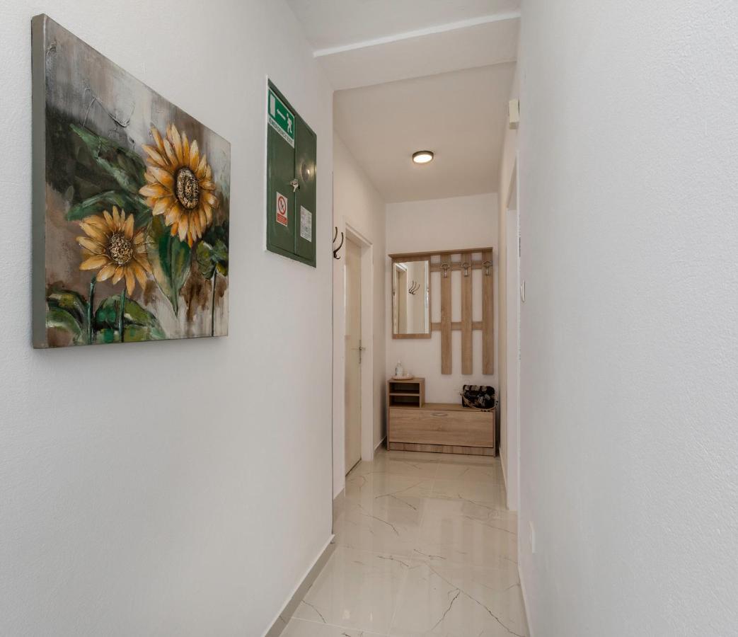 Apartments Mandic プーラ エクステリア 写真