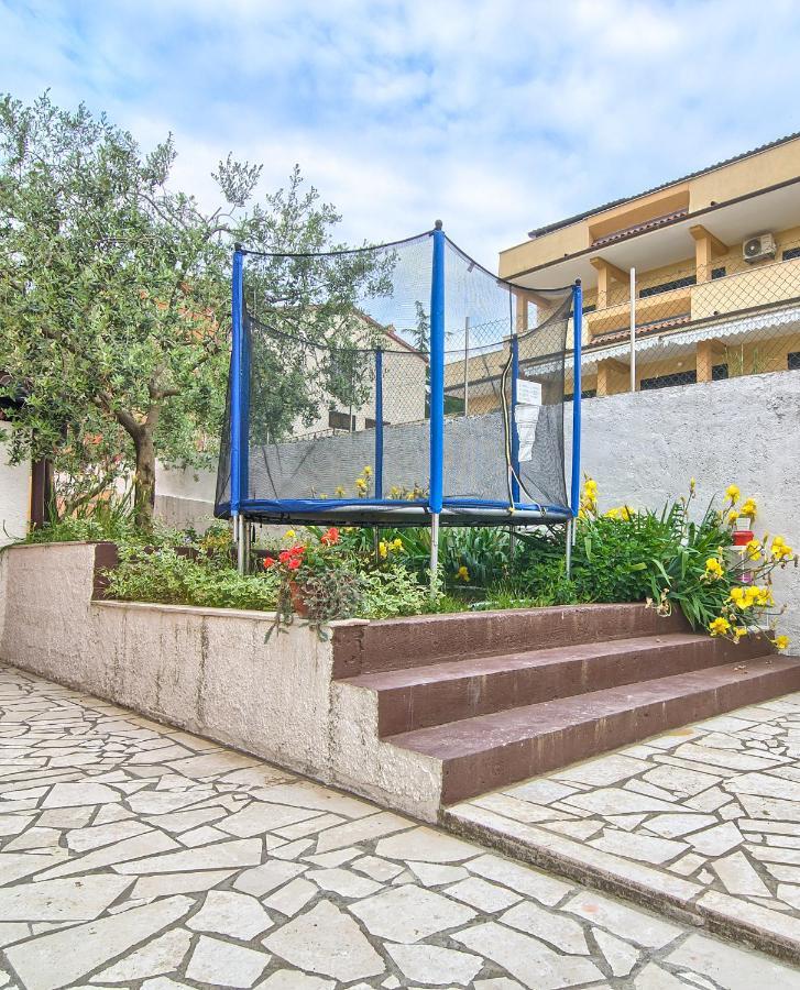 Apartments Mandic プーラ エクステリア 写真